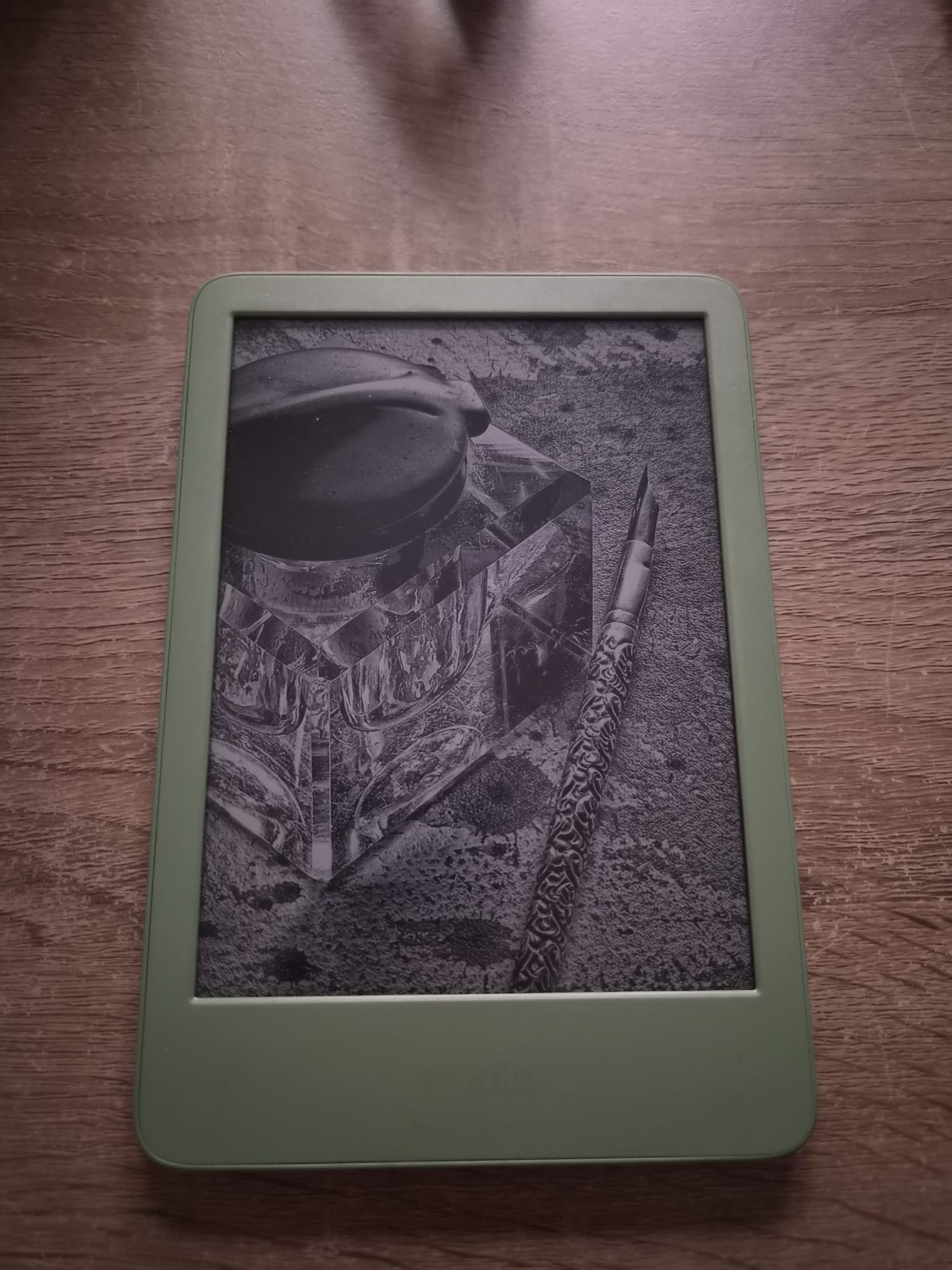 Amazon Kindle Matchagrün (16 GB, ohne Werbung) im Check: Lohnt sich der kompakte eReader?